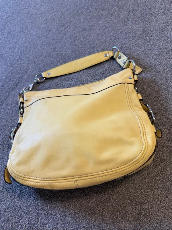 Vintage Coach Zoe Large Leather Hobo Buckle Shoulder Bag F12669 in Yellow - Image 2