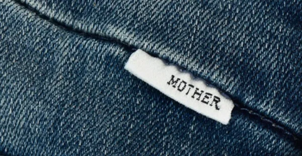 MOTHER Jeans High Waisted Looker Crop Beach in Sun Comedown - Image 8