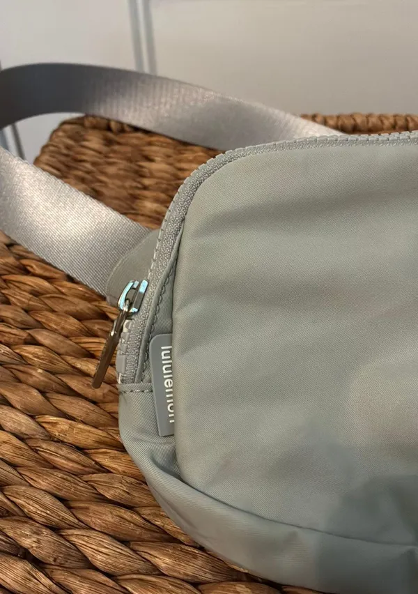 Lululemon belt bag - Image 2