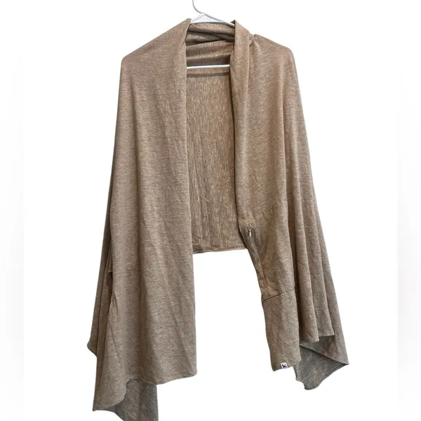 Eddie Bauer Light Brown Women's Poncho - Image 5