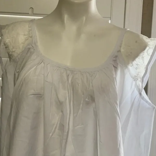 Miss Look - Image 2