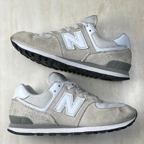 New Balance 574 Classic Grey White Suede Mesh Sneakers PC574EVW Womens 3 - Image 11