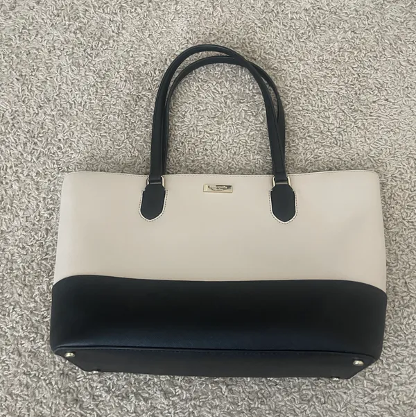 Black And White Leather Purse - Image 2