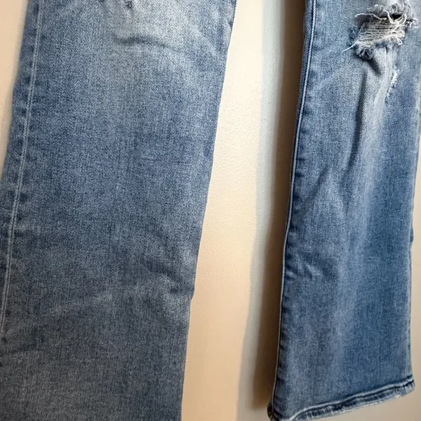 Hidden Jeans Distressed Ryan Bootcut Jeans - Image 10