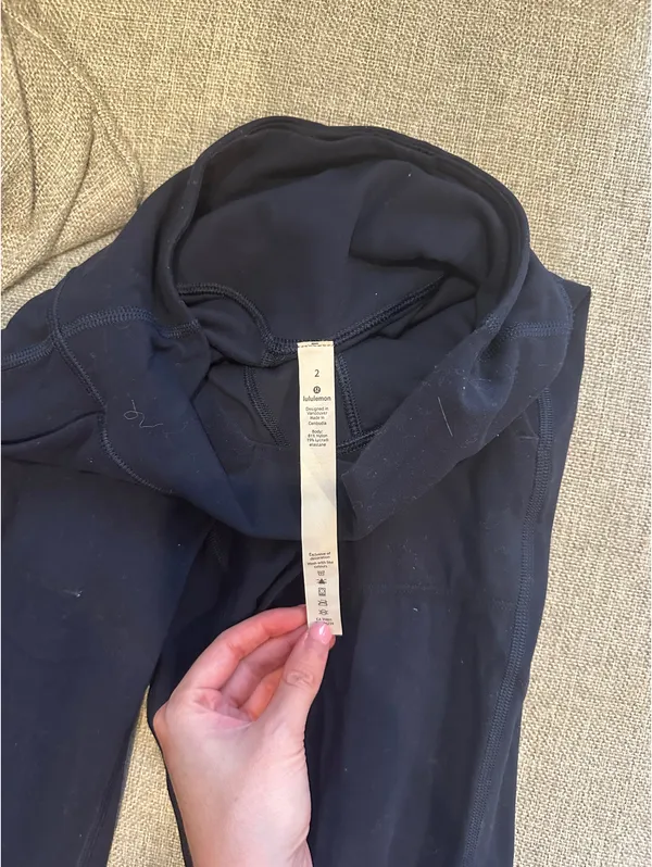 Lululemon High-Rise Align Joggers - Image 4