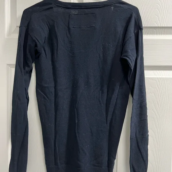American Eagle Black Long Sleeve V Neck Top - Size Medium - GUC - Image 2