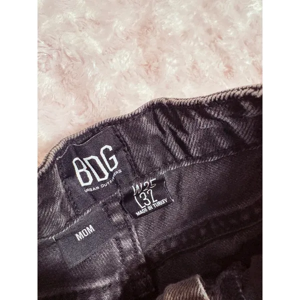 BDG Urban Outfitters Black Distressed Denim Mom Skirt Frayed‎ Hem Size W25 L32 - Image 7