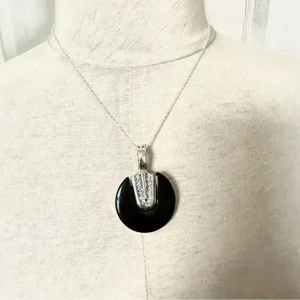 Black silver tone rhinestone pendant necklace - Image 2