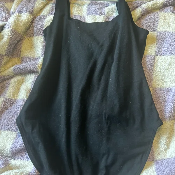 Old navy black bodysuit - Image 4