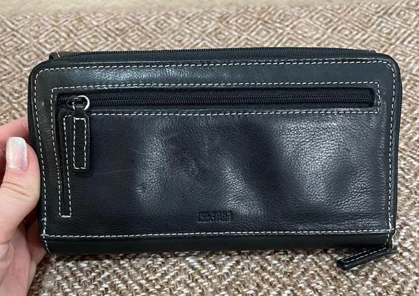Vintage Black Leather Wilsons Billfold Wallet Casual Daily Soft Leather - Image 2