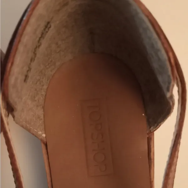 TopShop Woven Leather Slip Ons Huarache Sandal Pre owned dressy style Size 7.5 - Image 3