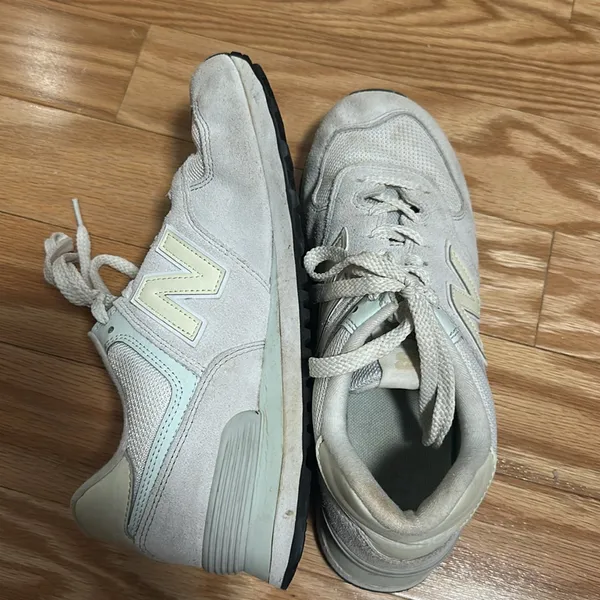 New Balance Athletic Shoes - Image 3