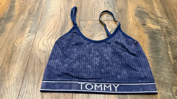 Tommy Hilfiger Women’s Bralette Navy Blue Sports Bra Size Medium - Image 2