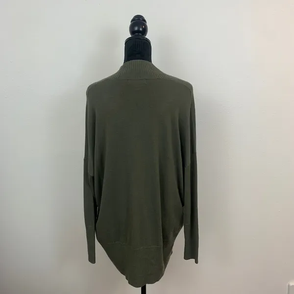 Chelsea28 Womens XS S Olive Green V-Neck Oversized Button Front Cardigan Sweater - Image 2