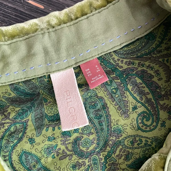 Pilcro Anthropologie Green Velvet Button Down Shirt Women’s US 2 UK 6 EU 34 - Image 5