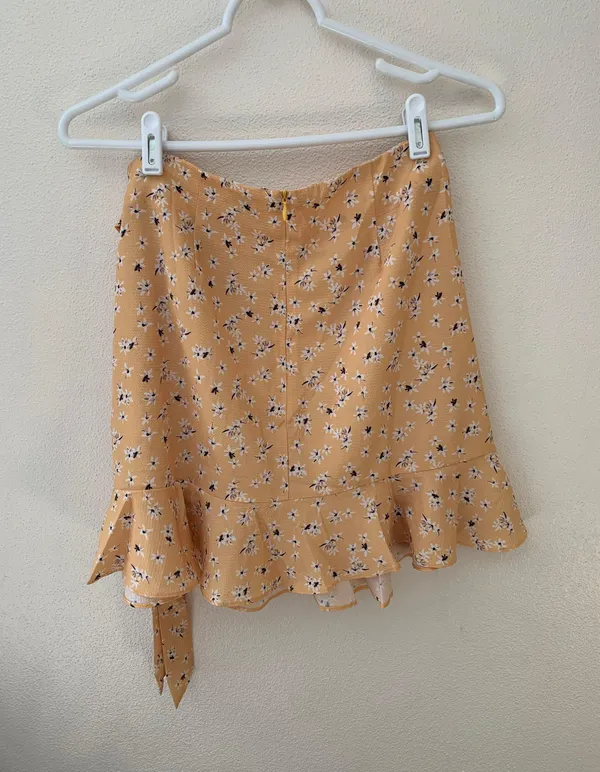 Princess Polly Yellow Skirt - Image 4