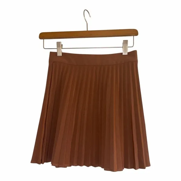 ✨Aritzia Sunday Best Tabby Pleated Sz 00 Skirt - Epicurean Brown✨ - Image 3