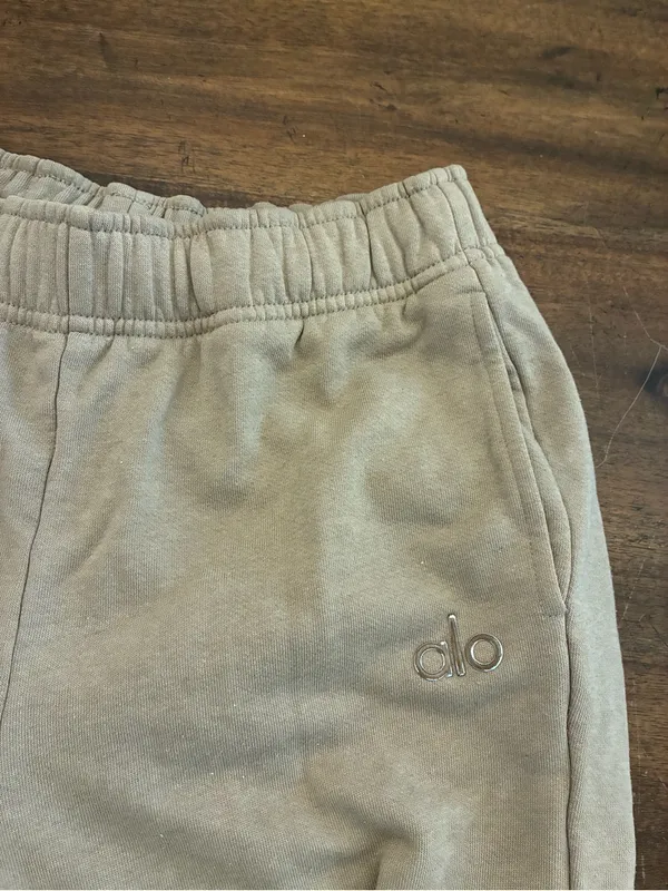 Alo Accolade Joggers Sweatpants Women’s Small Tan Pants Slight Wash Wear - Image 2