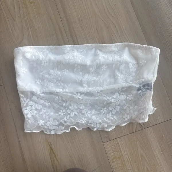 White lace tube top Size XS - Image 2