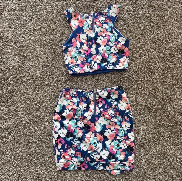 Two Piece Floral Set Blue - Image 3