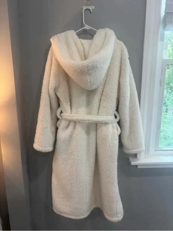 Pottery Barn Teen Cozy Sherpa Hooded Robe Ivory M/L Plush Spa Bathrobe - Image 7