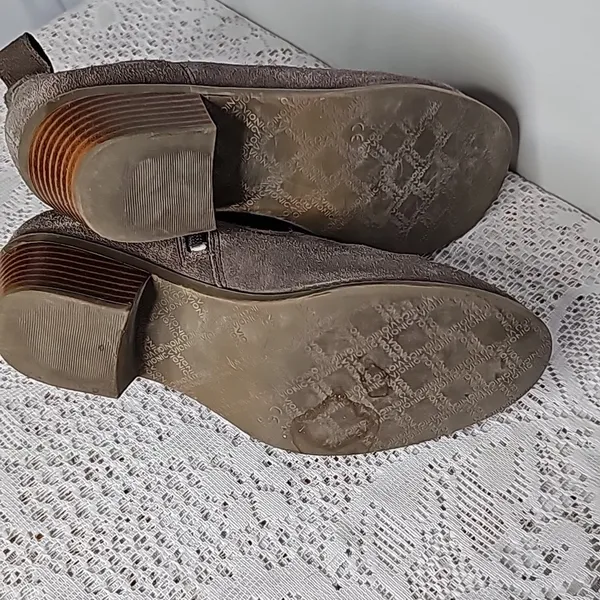 Vionic Joy Vera water resistant suede gray grey taupe ankle boots booties sz 8.5 - Image 6