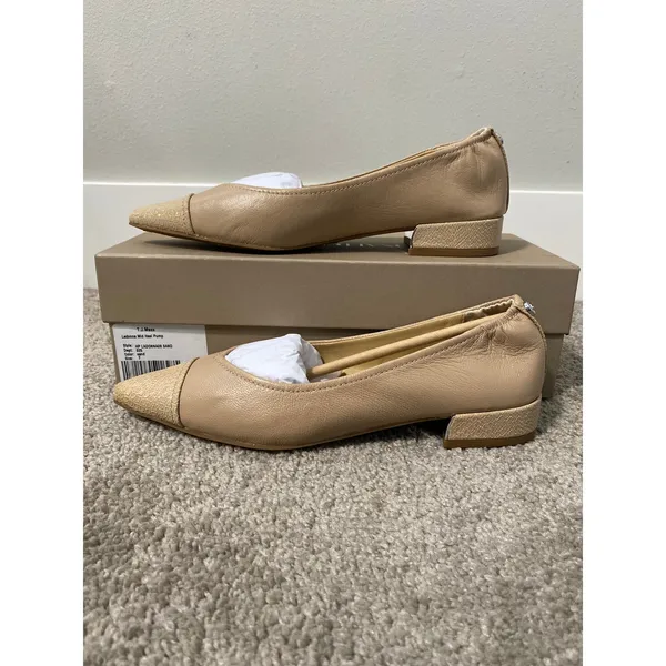 Donald Pliner Nappa Leather Pointed Toe Pumps Sand Size 7 New - Image 2