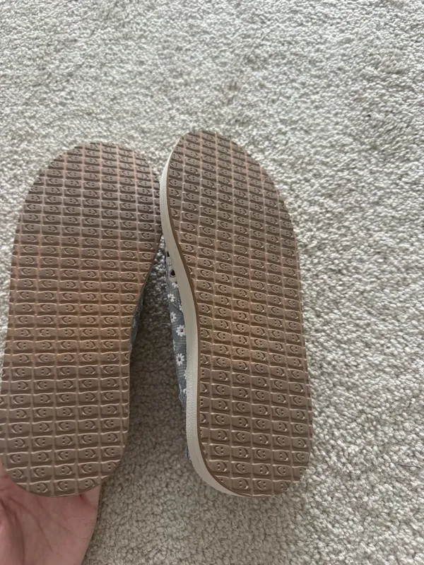 Sanuk Sandals - Image 3