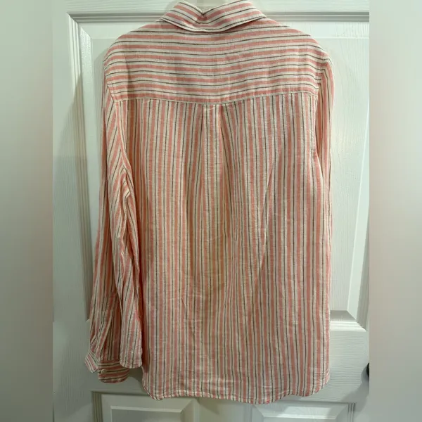 beachlunchlounge Pink and White Striped Button-Down Shirt Linen Blend - Image 7