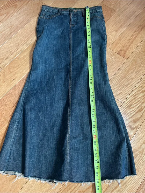 bebe vintage long denim skirt beaded Logo Dark raw edging Denim button fly - Image 9