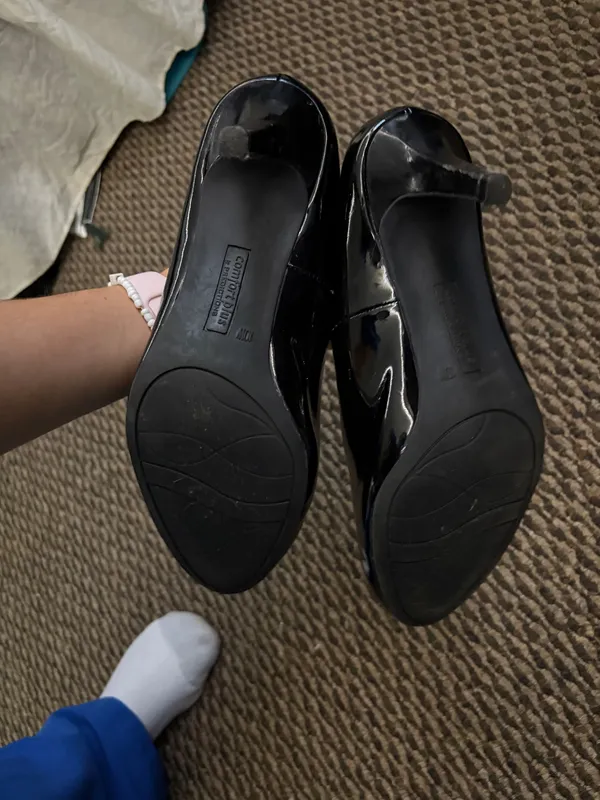 Heels Black Size 10 - Image 4