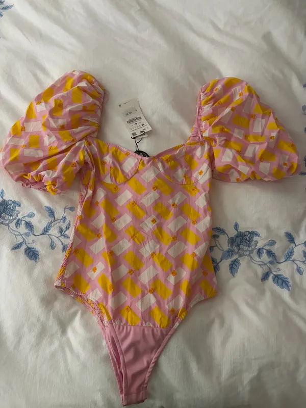 ZARA Yellow Pink Puff Print Sleeve Bodysuit - Image 2