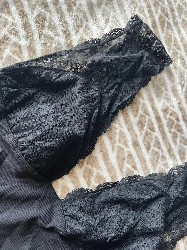 black lingerie top - Image 3