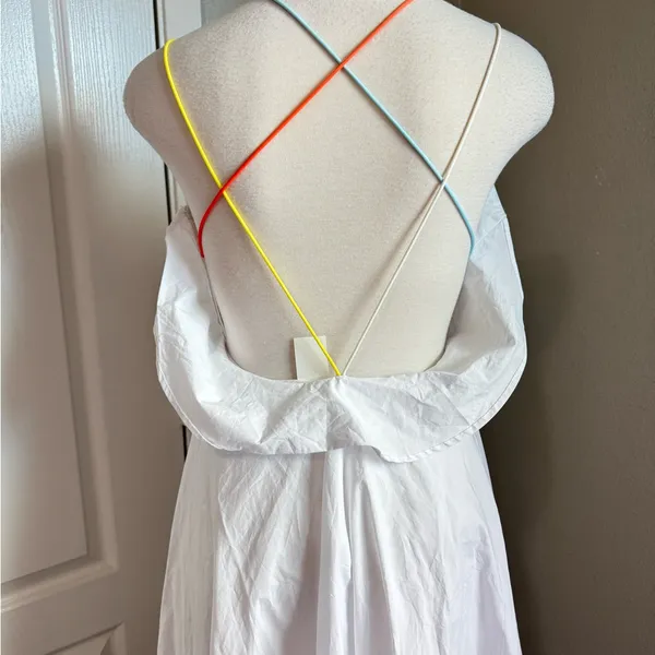 Minusey Luxurious White Cross-Strap Open Back Dress‎ - Image 11