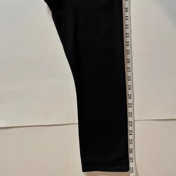 Lululemon Black Crop Leggings -‎ No Size. - Image 5
