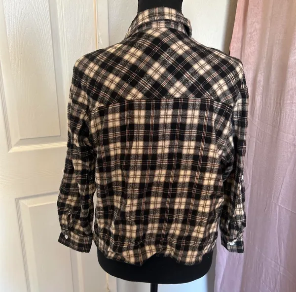 Black and cream plaid button-up flannel shirt - Image 3