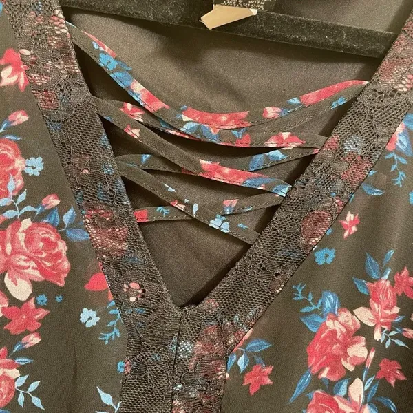 Torrid Black Pink Floral Chiffon Lattice Bell Sleeve Blouse, 1 14/16 - Image 5