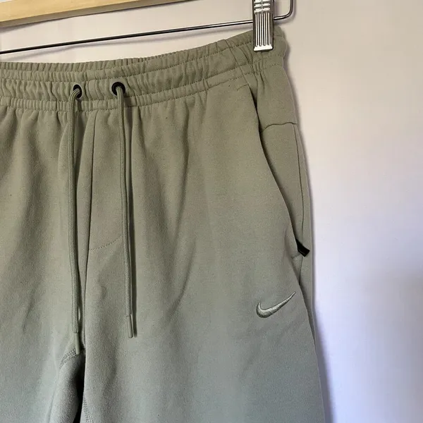 Nike‎ Dri-Fit sage green sweatpants athletic elastic waist women' size small - Image 2
