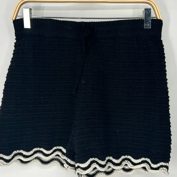 S Set Matching Knit Sweater Top Shorts Heartloom Black Azalea Revolve Crochet - Image 6