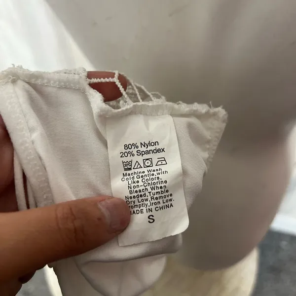 White top White - Image 3