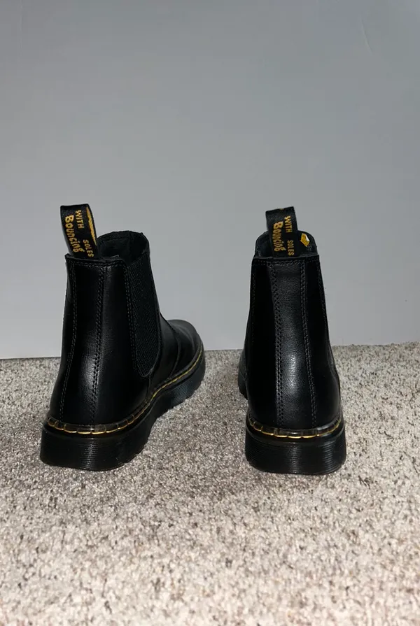 Black Boots - Image 4