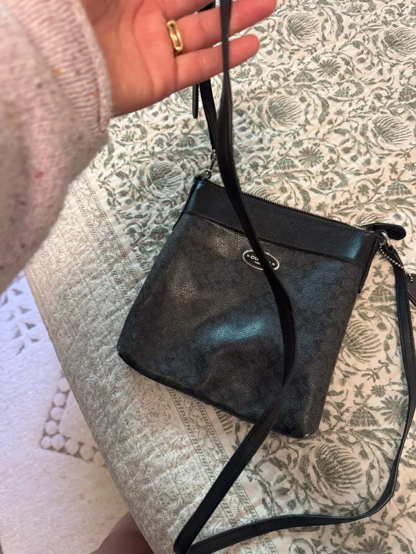 Coach Crossbody Bag Leather Vintage - Image 2