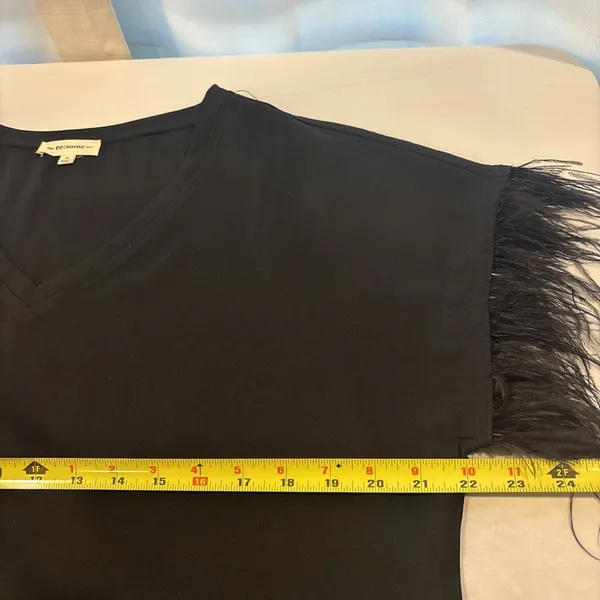 Ee:Some Women Size Medium Black‎ Blouse Feather Sleeve Lightweight Shirt - Image 6