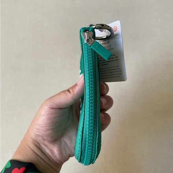 Lululemon Clippable Card Pouch - Maldives Green/Mint Moment - Image 9