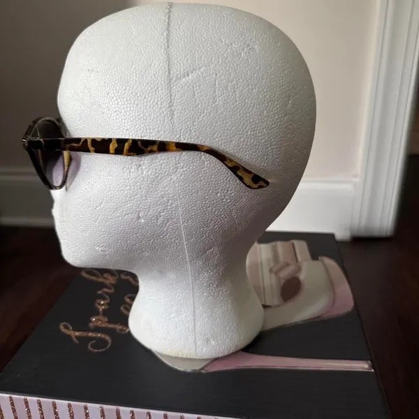 Source Unknown Women's Sunglasses - Image 2