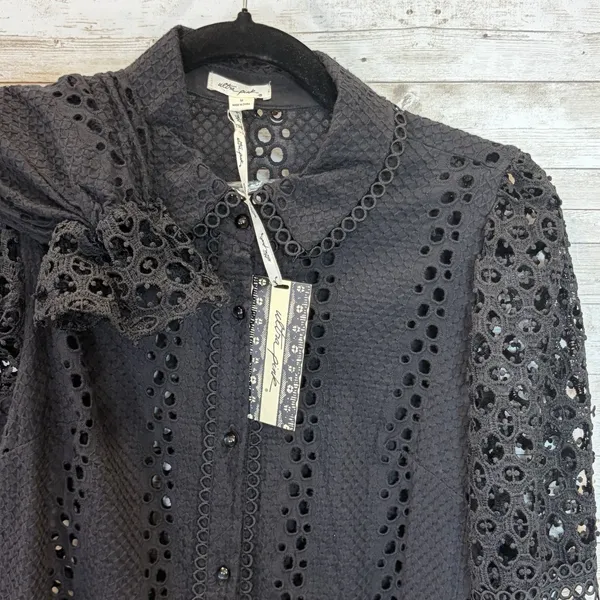 NEW Ultra Pink Womens M Top Black Crochet Button Up Collar Boho 100% Cotton NWT - Image 2