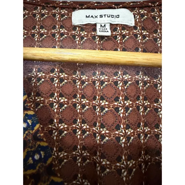 Max Studio Womens Brown Geometric Print V-Neck‎ Tie Front Smocked Blouse Medium - Image 3