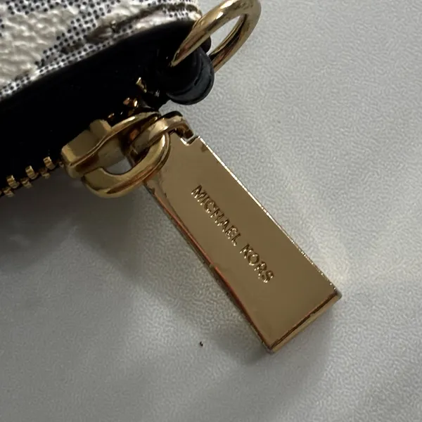 Michael Kors Wallet - Image 6