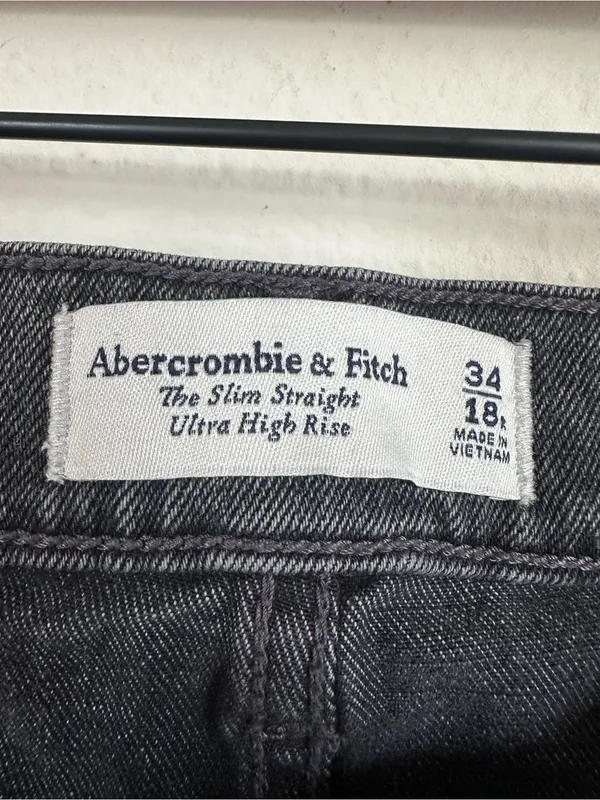 Abercrombie & Fitch The Slim Straight Ultra High Rise Jeans - Image 2