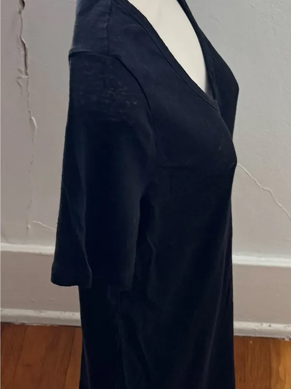 Banana Republic Black 100% linen Short-Sleeve V-Neck Knit t-shirt, size XS - Image 5
